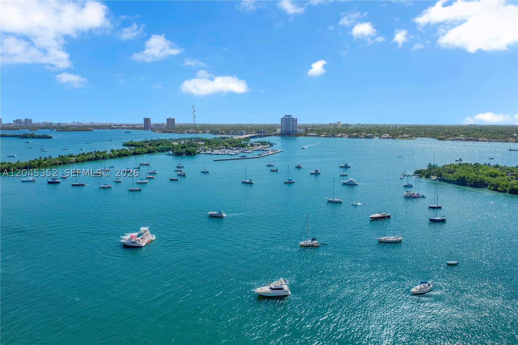 THE ISLANDER CLUB CONDO - Residential