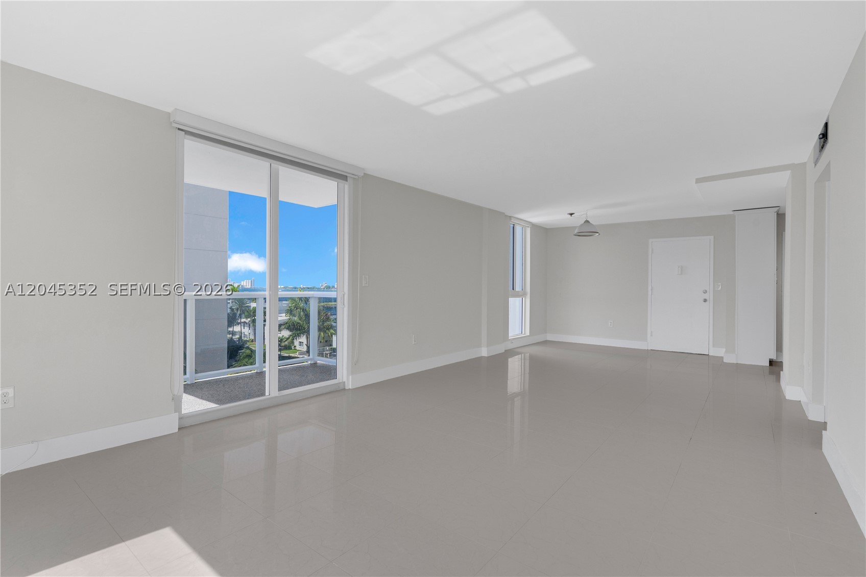 THE ISLANDER CLUB CONDO - Residential