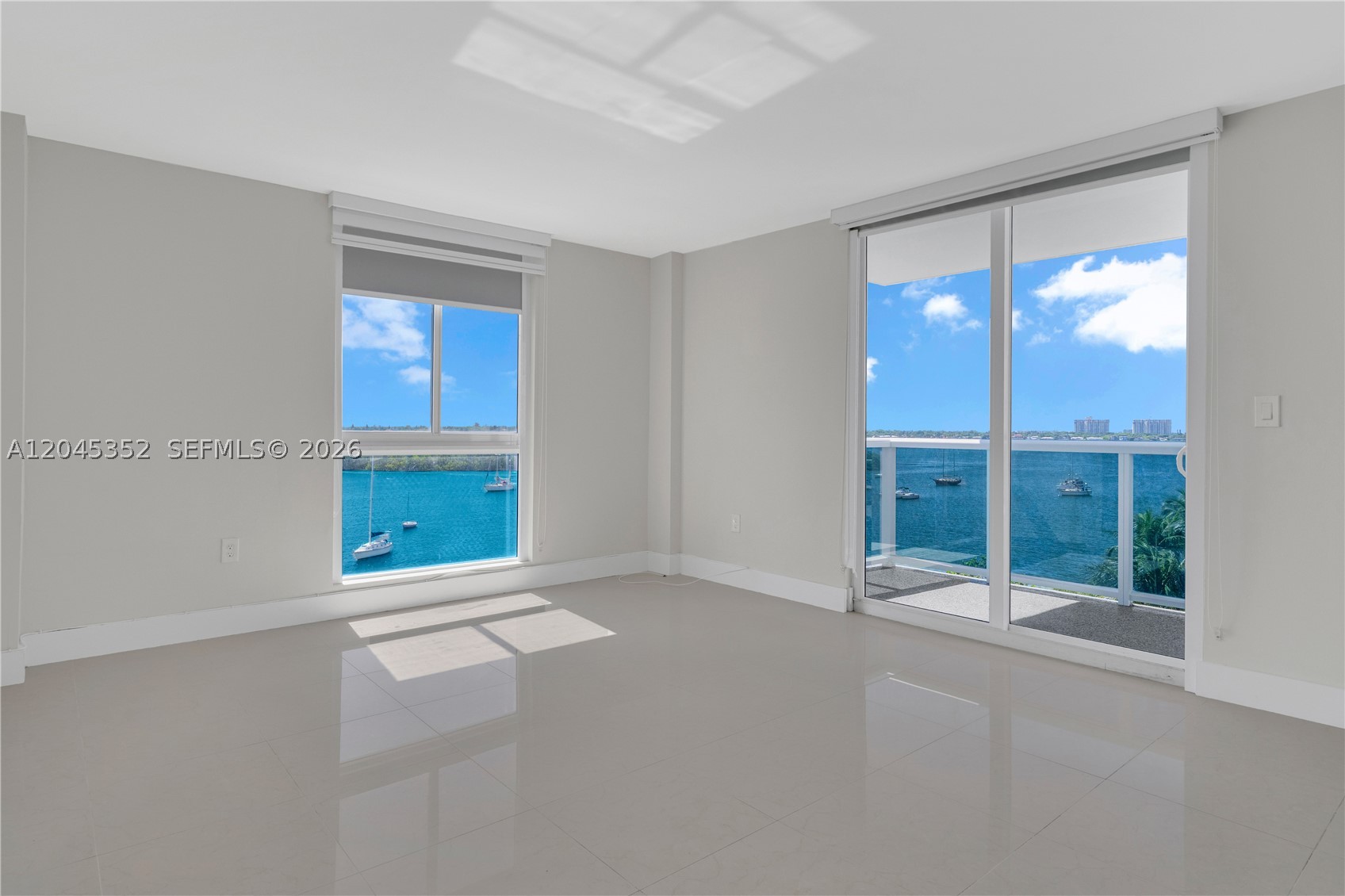 THE ISLANDER CLUB CONDO - Residential