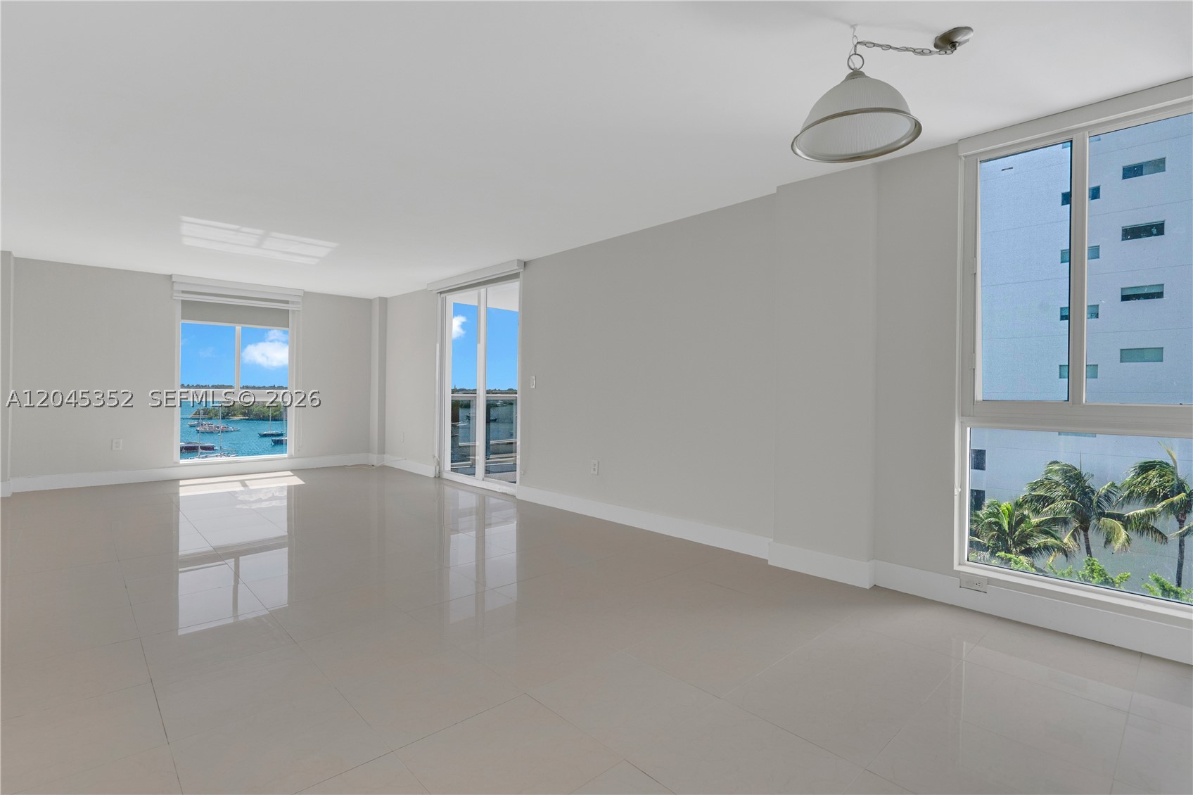 THE ISLANDER CLUB CONDO - Residential