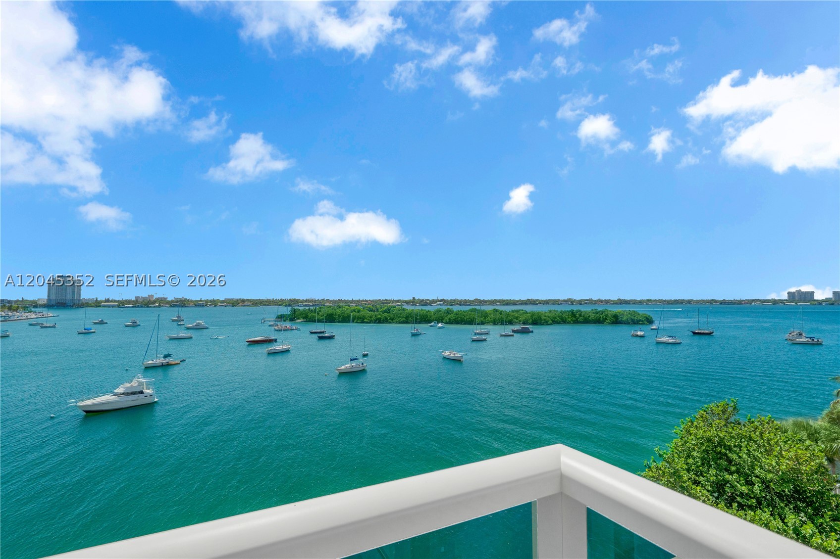 THE ISLANDER CLUB CONDO - Residential