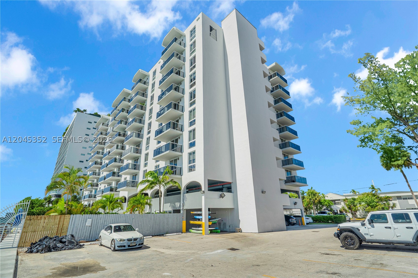 THE ISLANDER CLUB CONDO - Residential