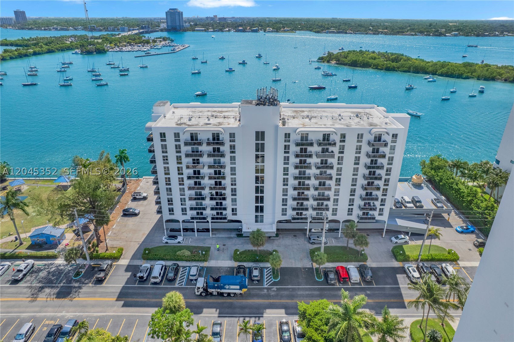 THE ISLANDER CLUB CONDO - Residential