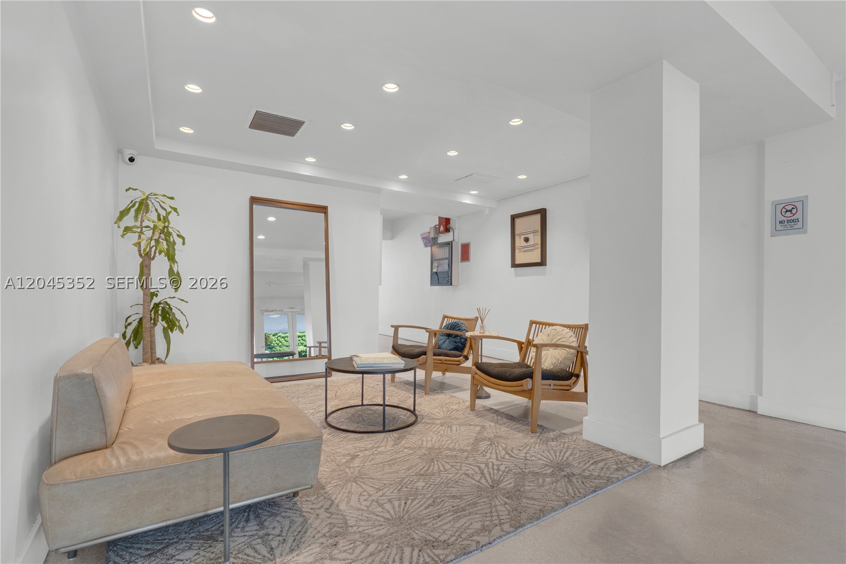 THE ISLANDER CLUB CONDO - Residential