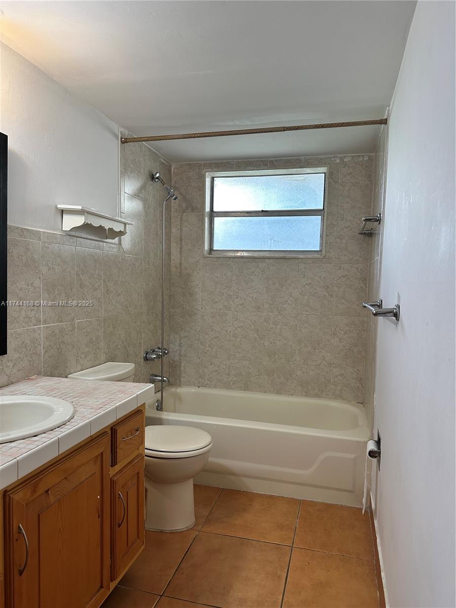 JADE WINDS GROUP-DAISY GA - Residential