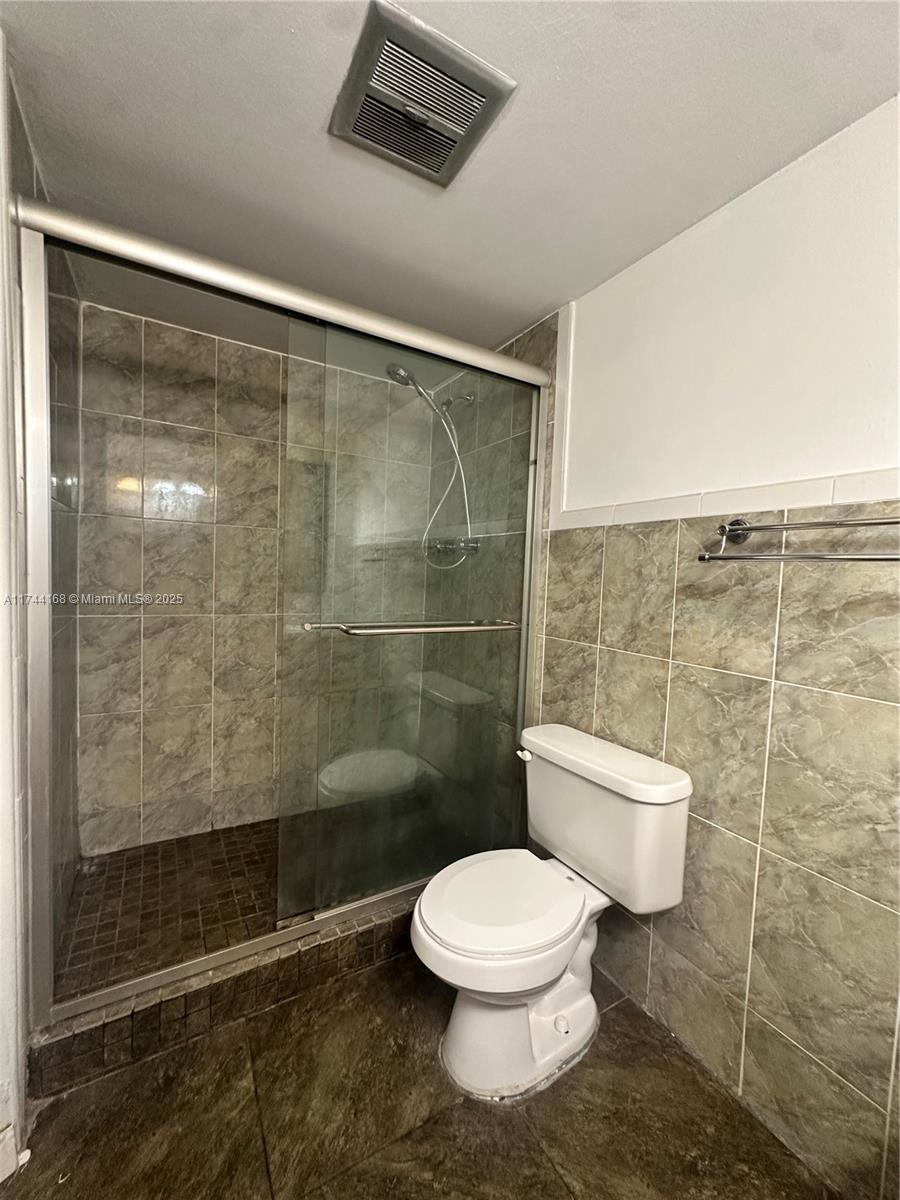JADE WINDS GROUP-DAISY GA - Residential