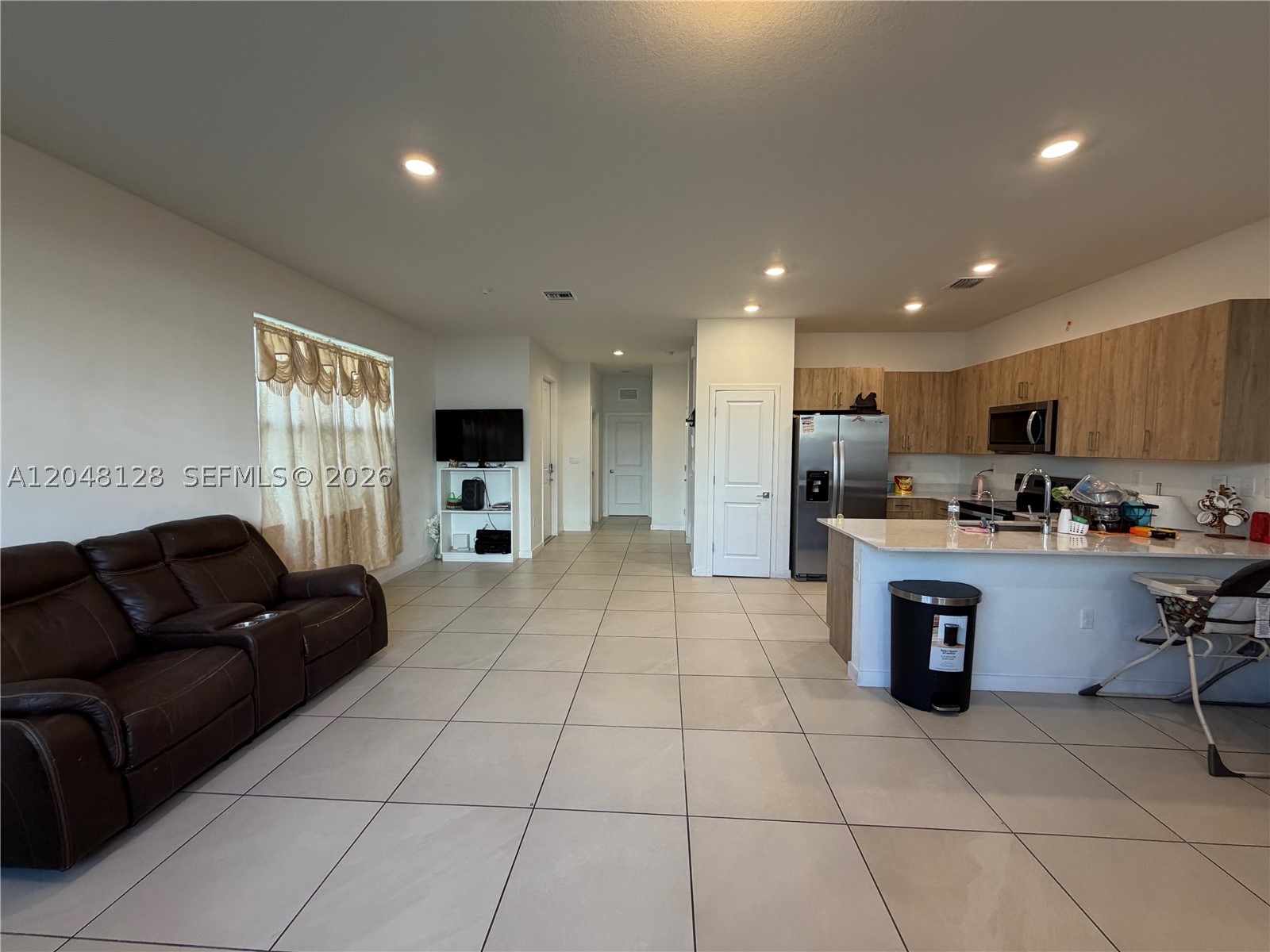 PARKER POINT TOWNHOUSE - Residential
