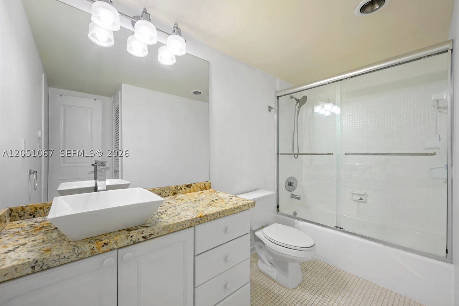 OCEANVIEW BUILDING B COND - Residential Lease
