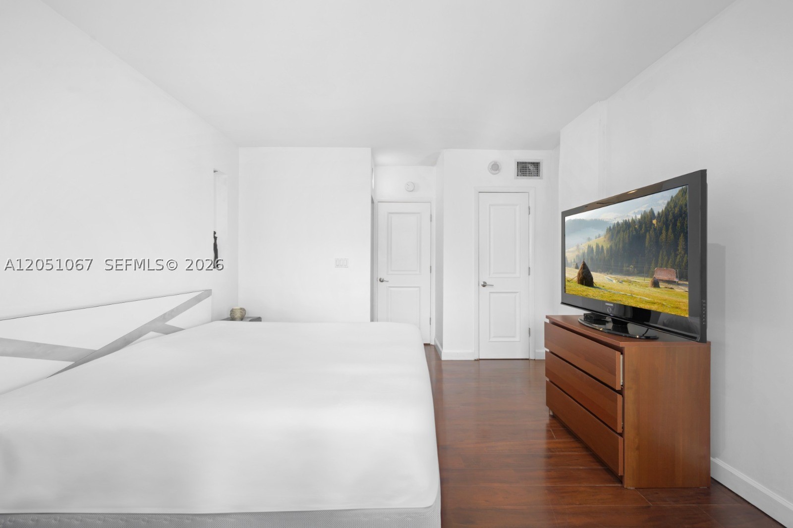 OCEANVIEW BUILDING B COND - Residential Lease