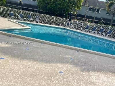 LA JOLLA WEST - Residential Lease