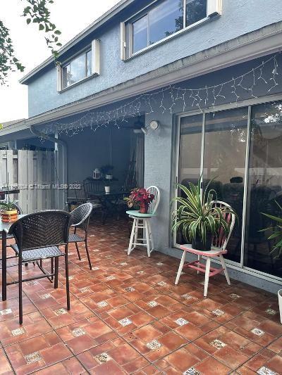 LA JOLLA WEST - Residential Lease
