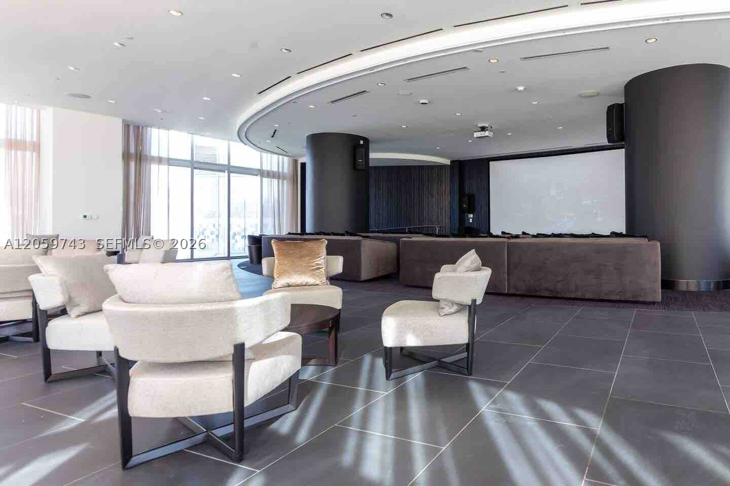 PARAMOUNT MIAMI WORLDCENT - Residential