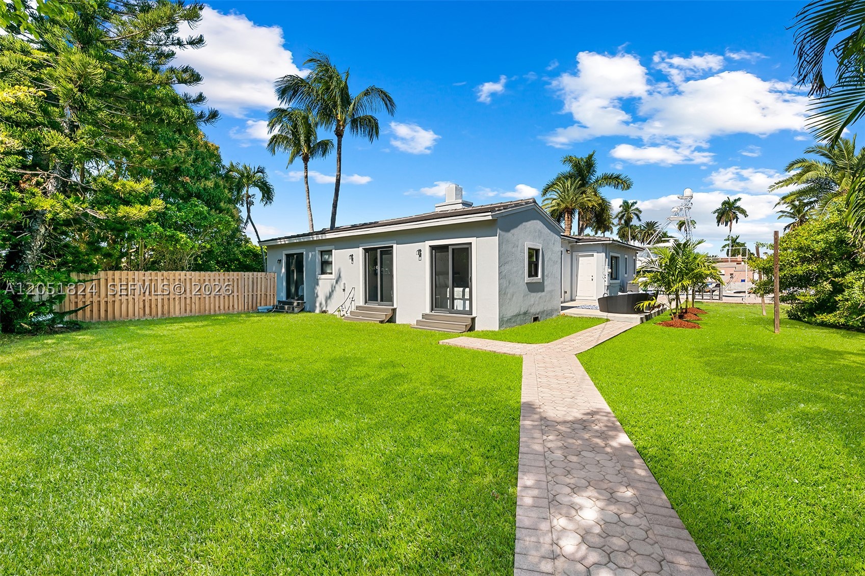LAUDERDALE SHORES CORR PL - Residential Lease