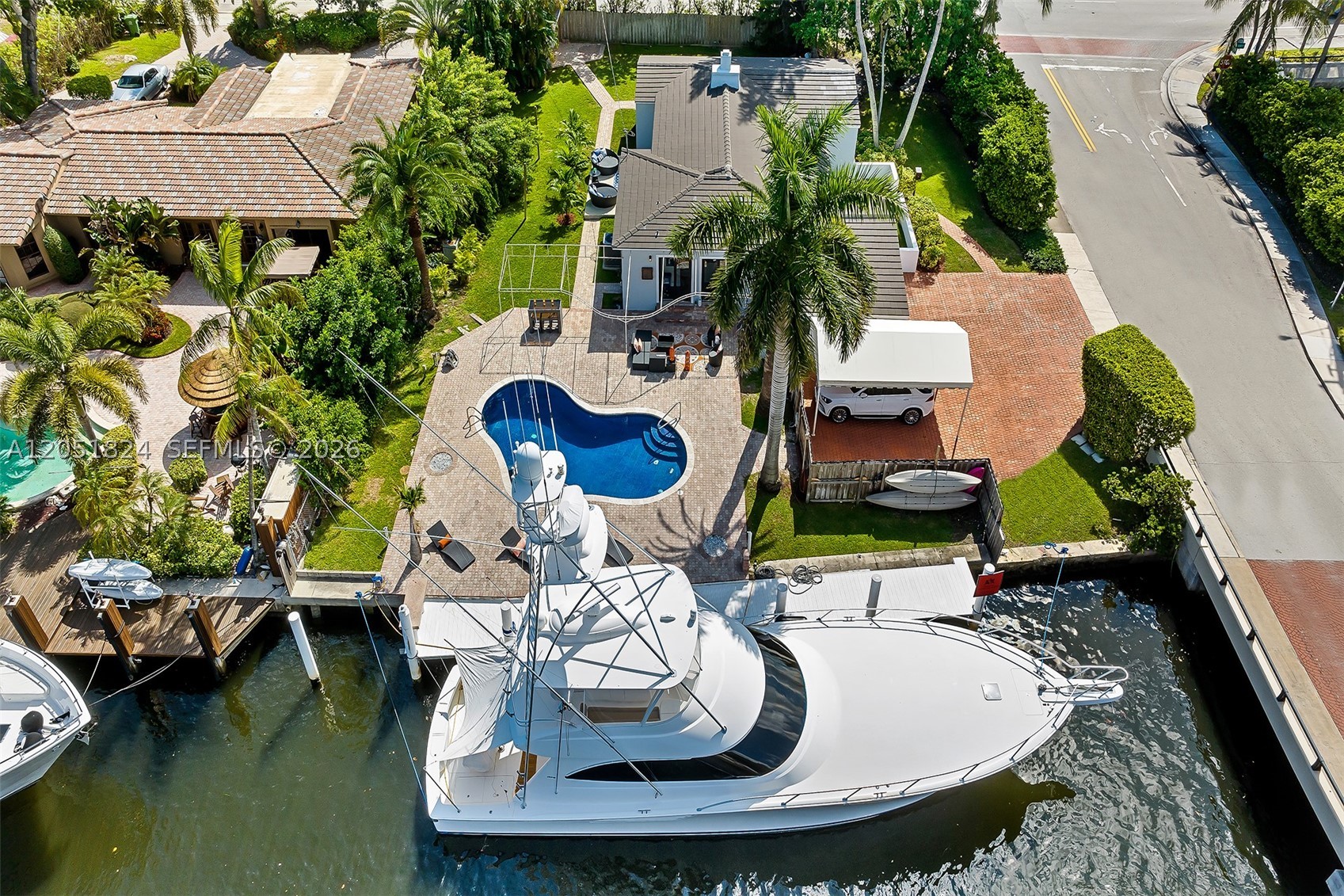 LAUDERDALE SHORES CORR PL - Residential Lease