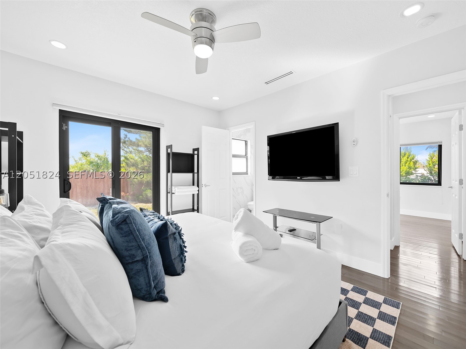 LAUDERDALE SHORES CORR PL - Residential Lease