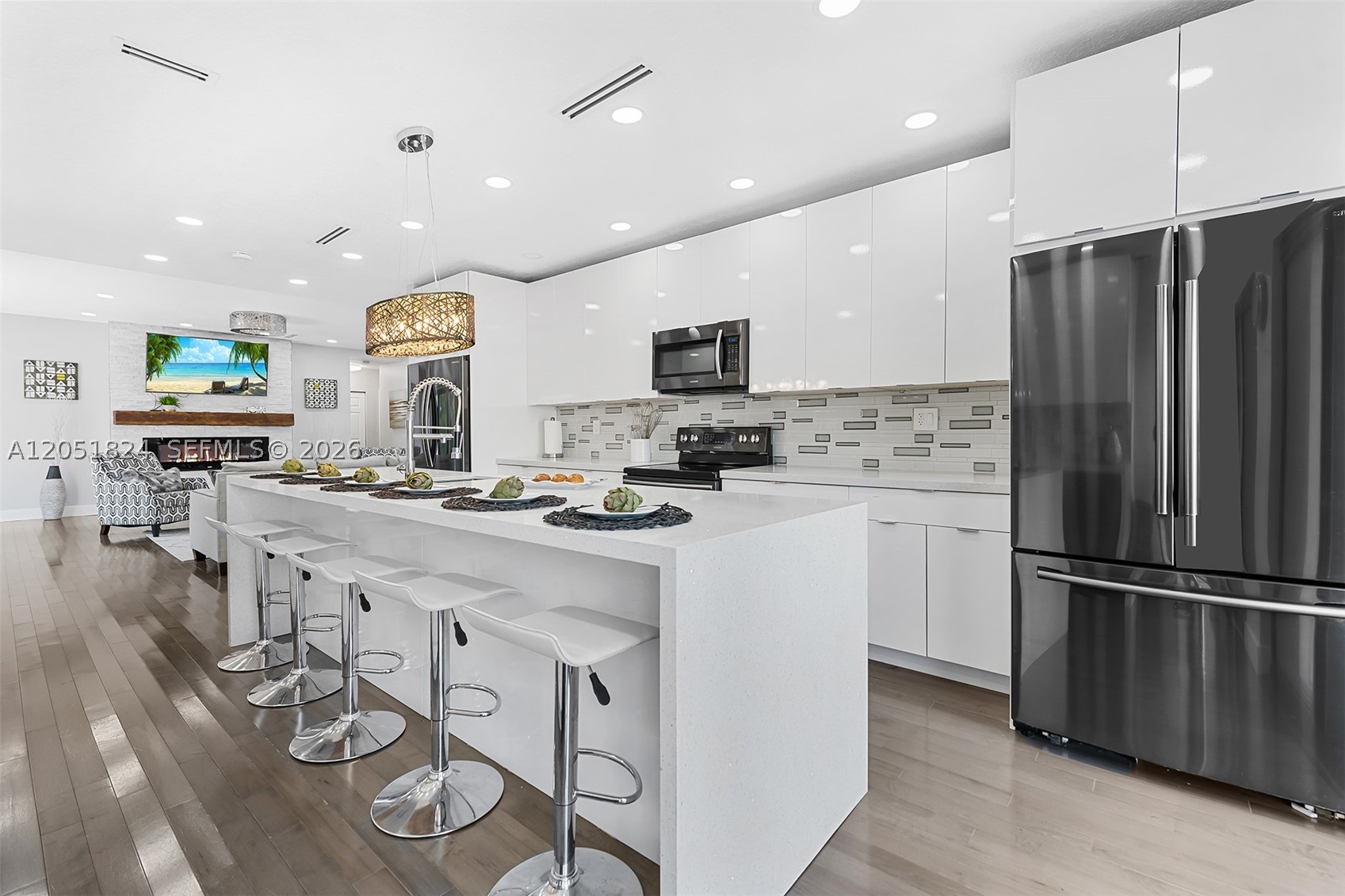 LAUDERDALE SHORES CORR PL - Residential Lease