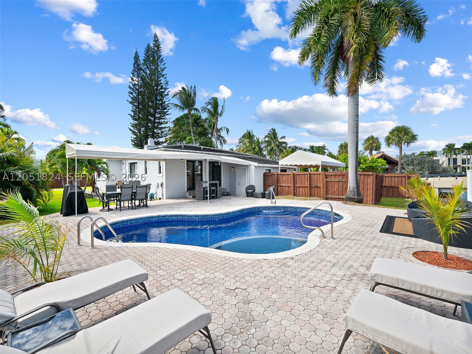 LAUDERDALE SHORES CORR PL - Residential Lease