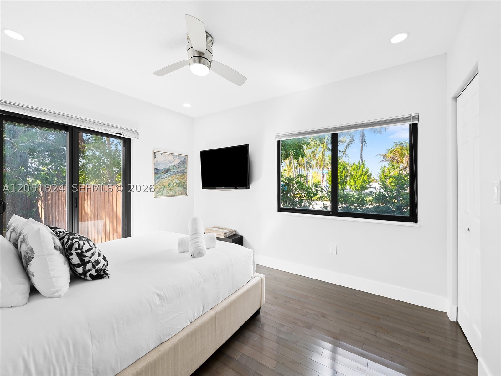 LAUDERDALE SHORES CORR PL - Residential Lease