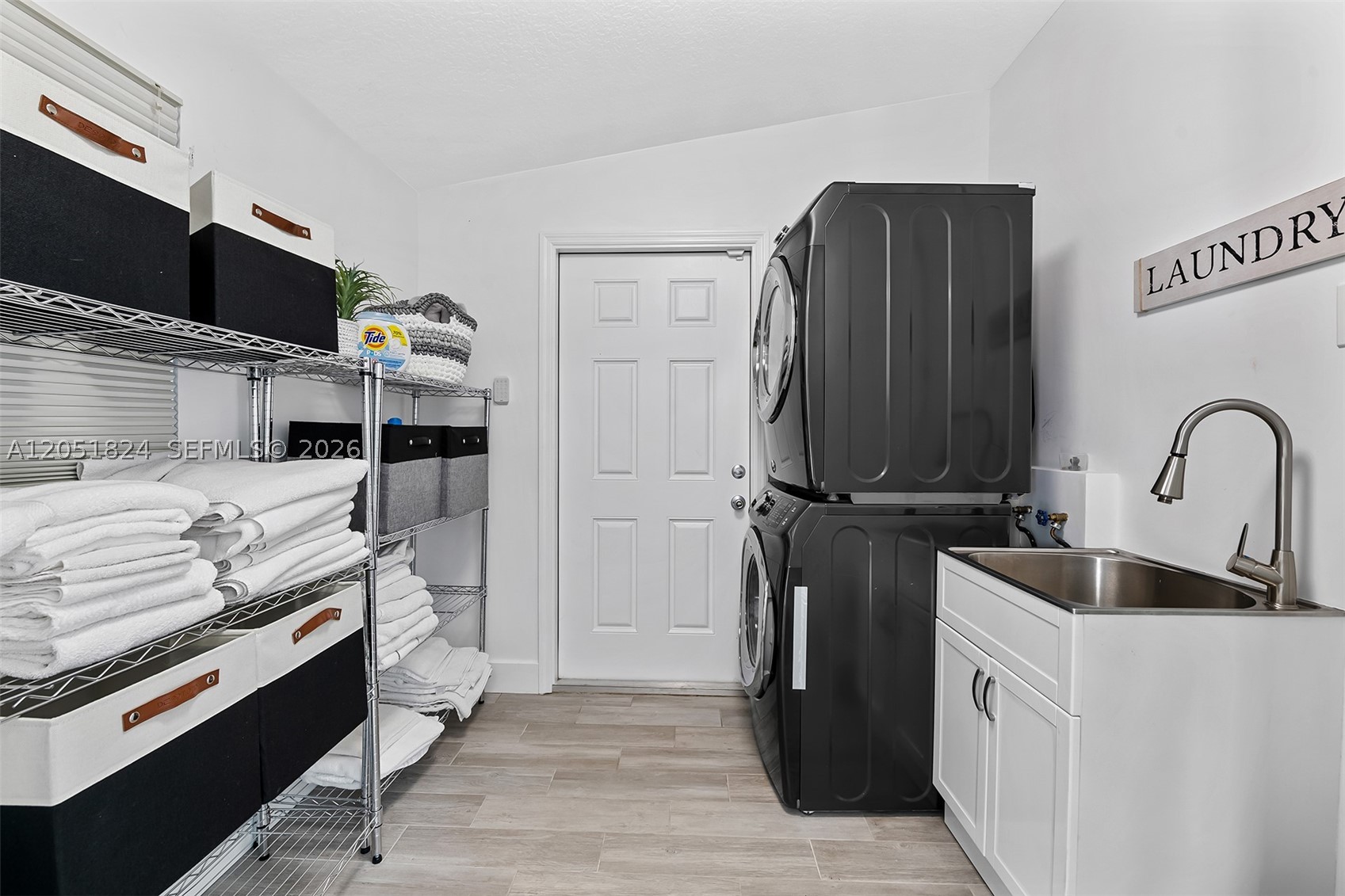LAUDERDALE SHORES CORR PL - Residential Lease