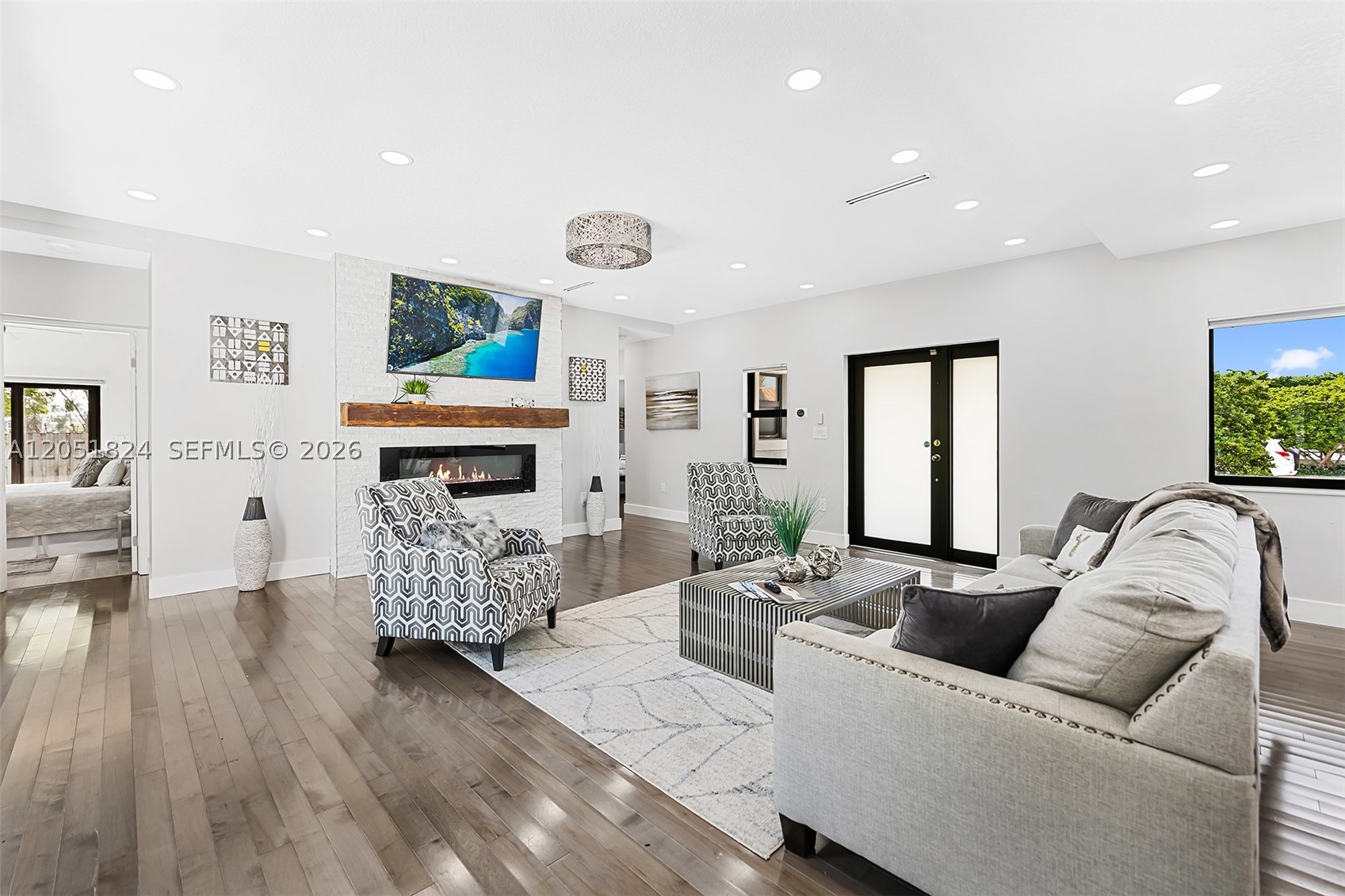 LAUDERDALE SHORES CORR PL - Residential Lease
