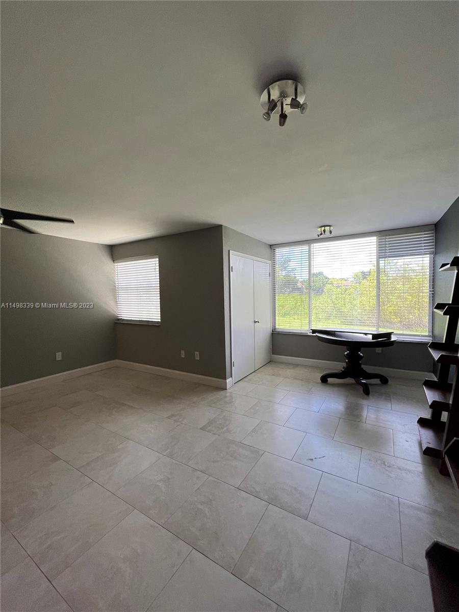 LAKEVIEW CLUB CONDO - Residential