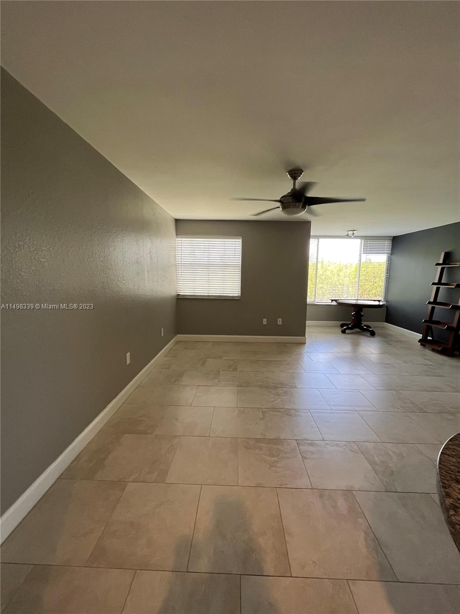 LAKEVIEW CLUB CONDO - Residential