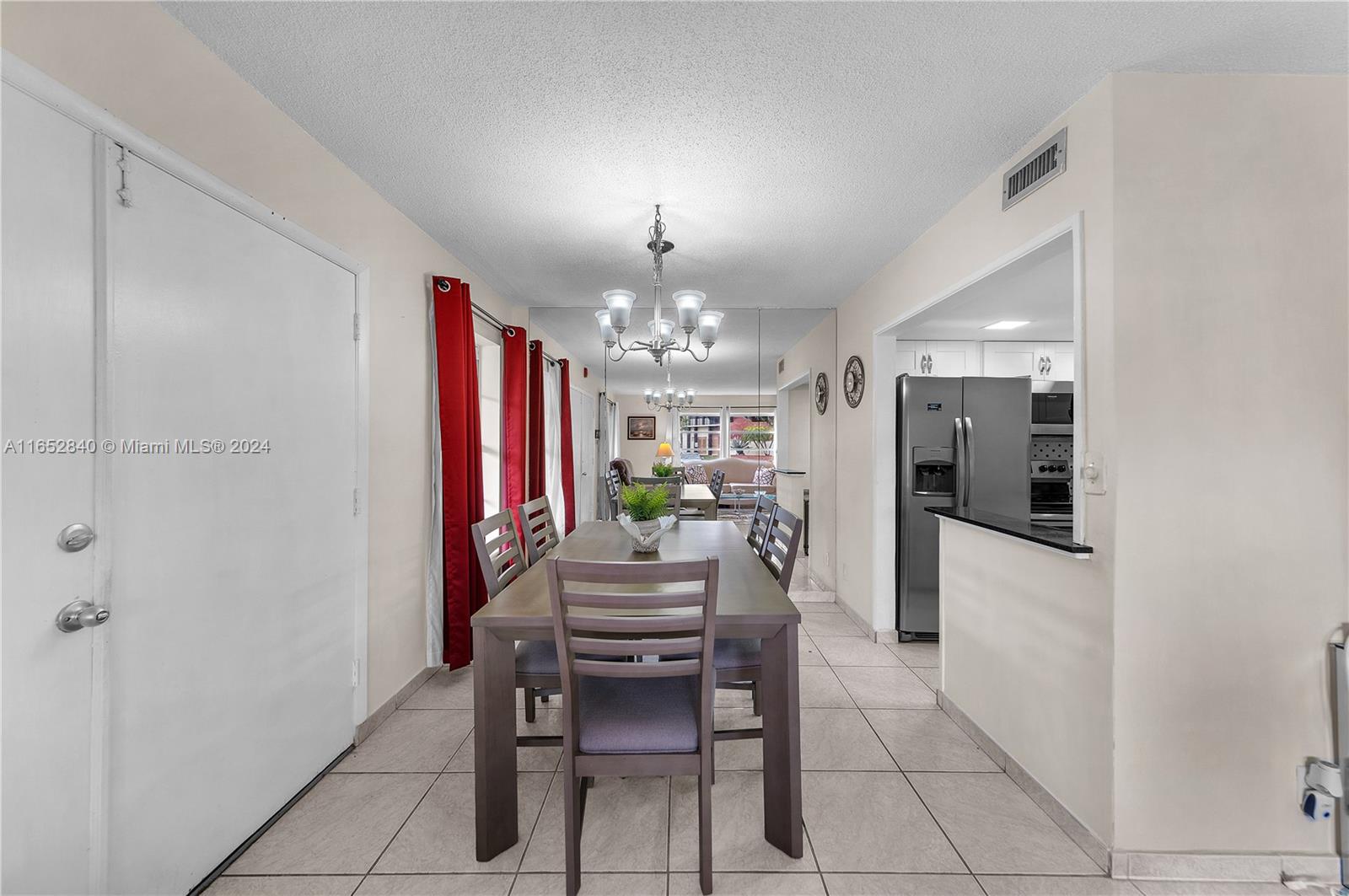 LAUDERDALE OAKS CONDO I - Residential