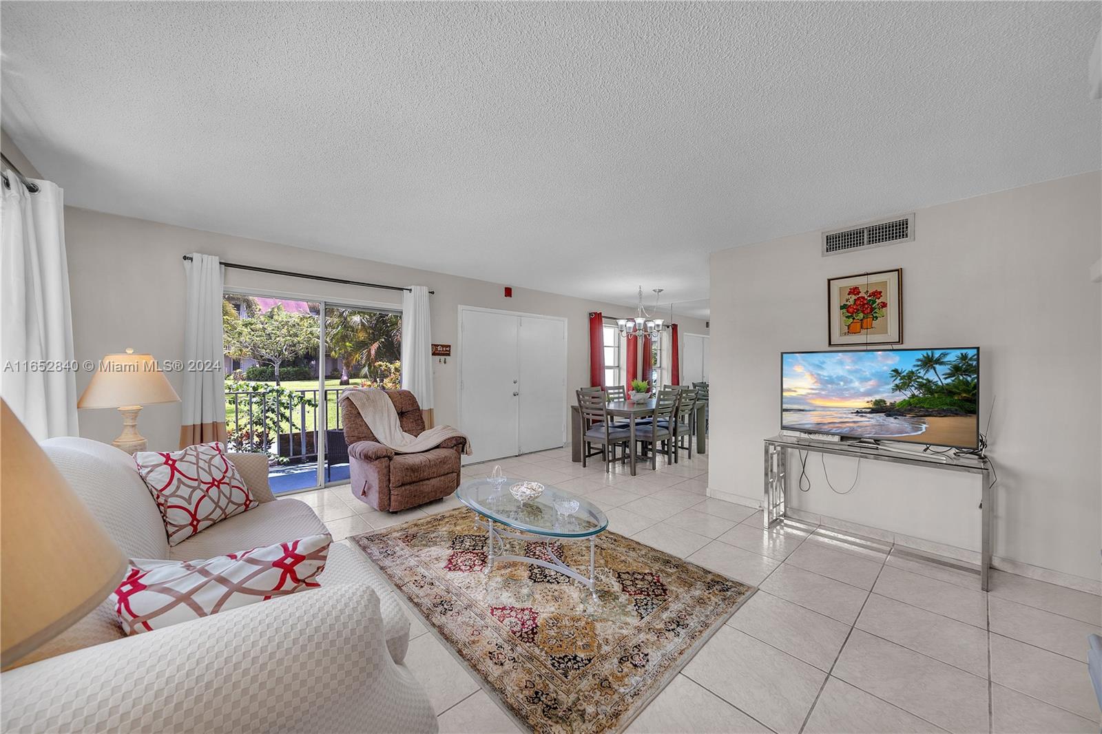 LAUDERDALE OAKS CONDO I - Residential