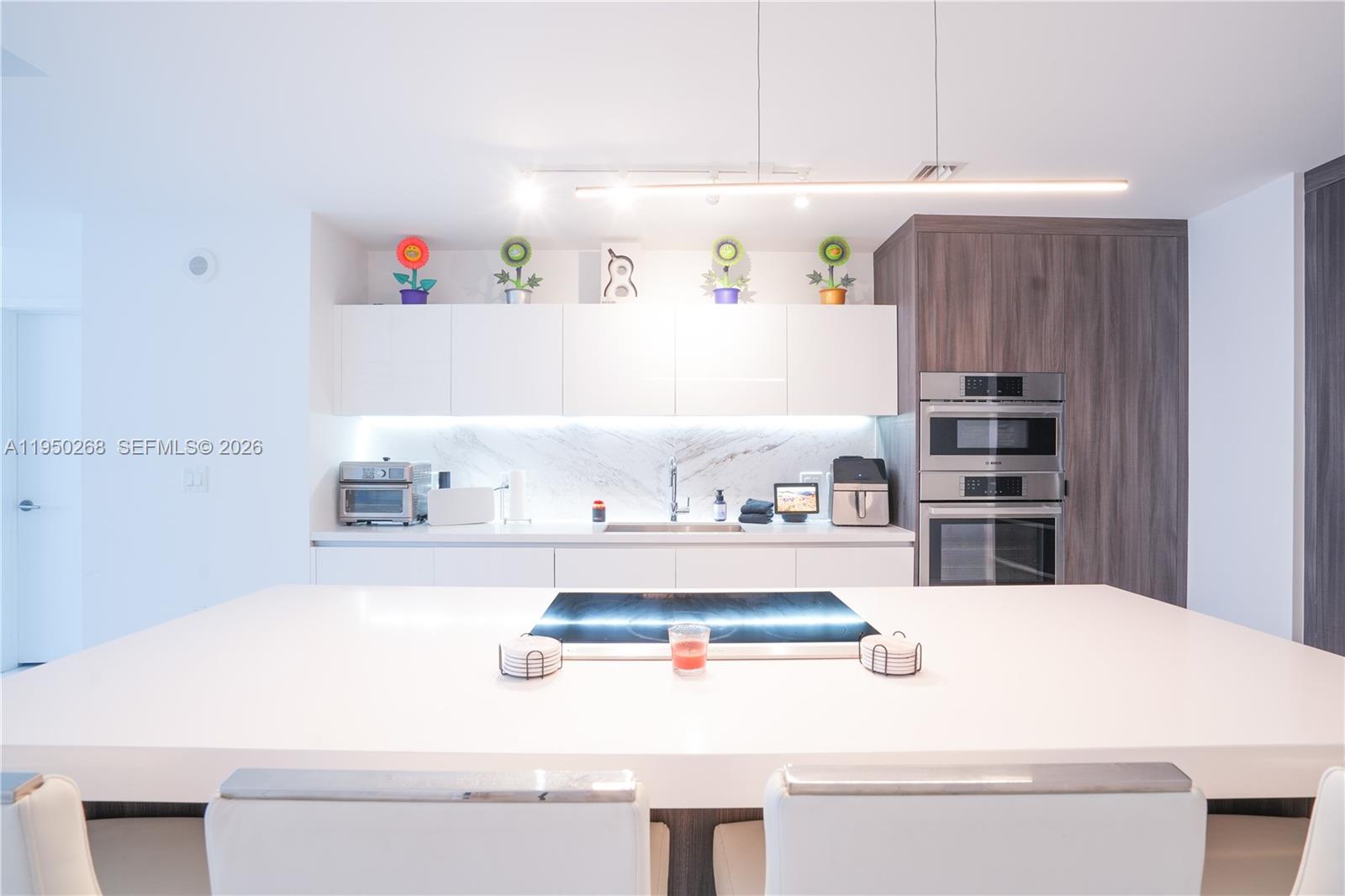 PARAMOUNT MIAMI WORLDCENT - Residential