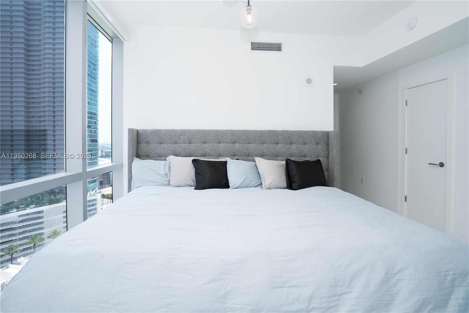 PARAMOUNT MIAMI WORLDCENT - Residential