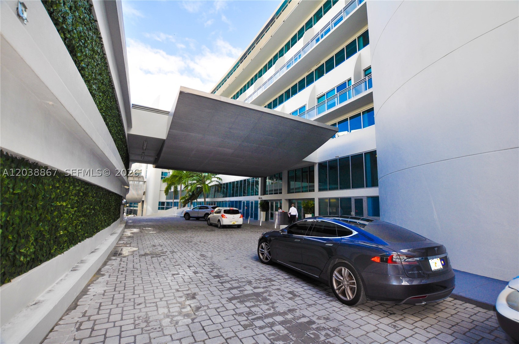 ARTECH RESIDENCES AT AVEN - Residential