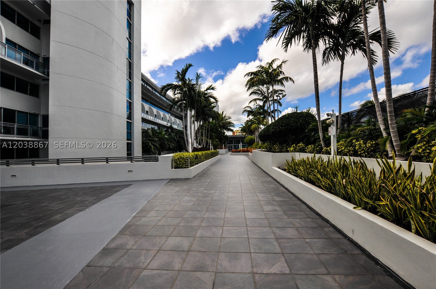 ARTECH RESIDENCES AT AVEN - Residential