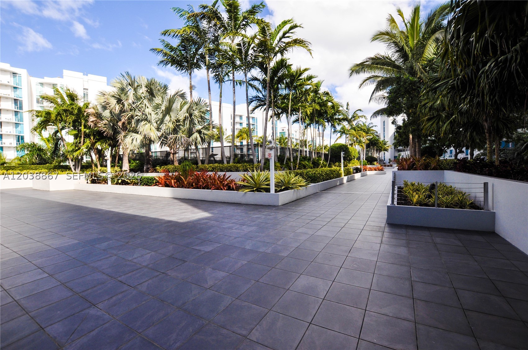 ARTECH RESIDENCES AT AVEN - Residential
