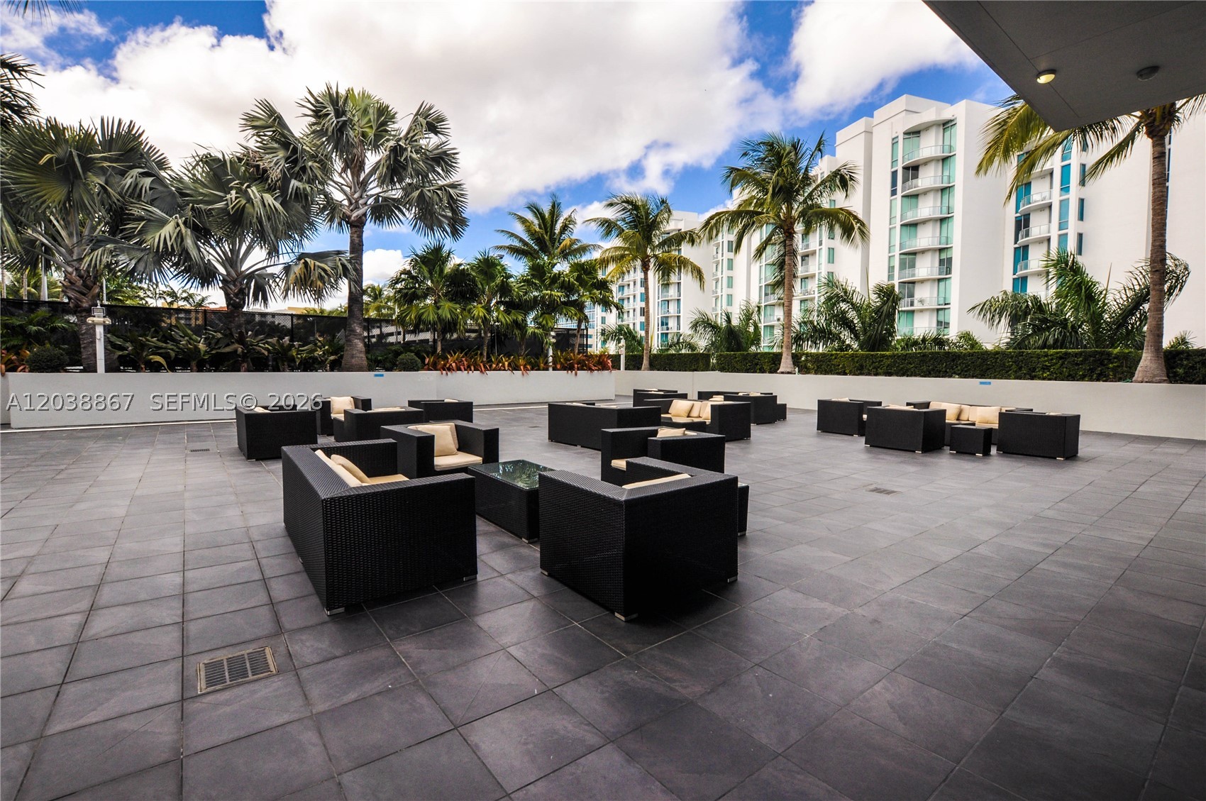 ARTECH RESIDENCES AT AVEN - Residential