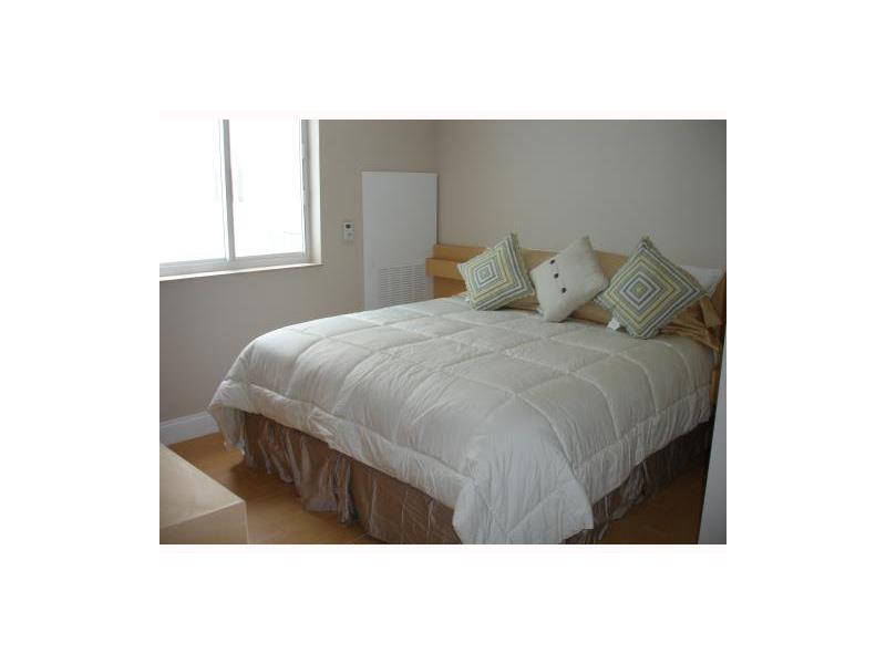 EUROSUITES - Residential Lease
