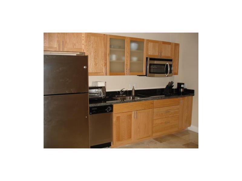 EUROSUITES - Residential Lease