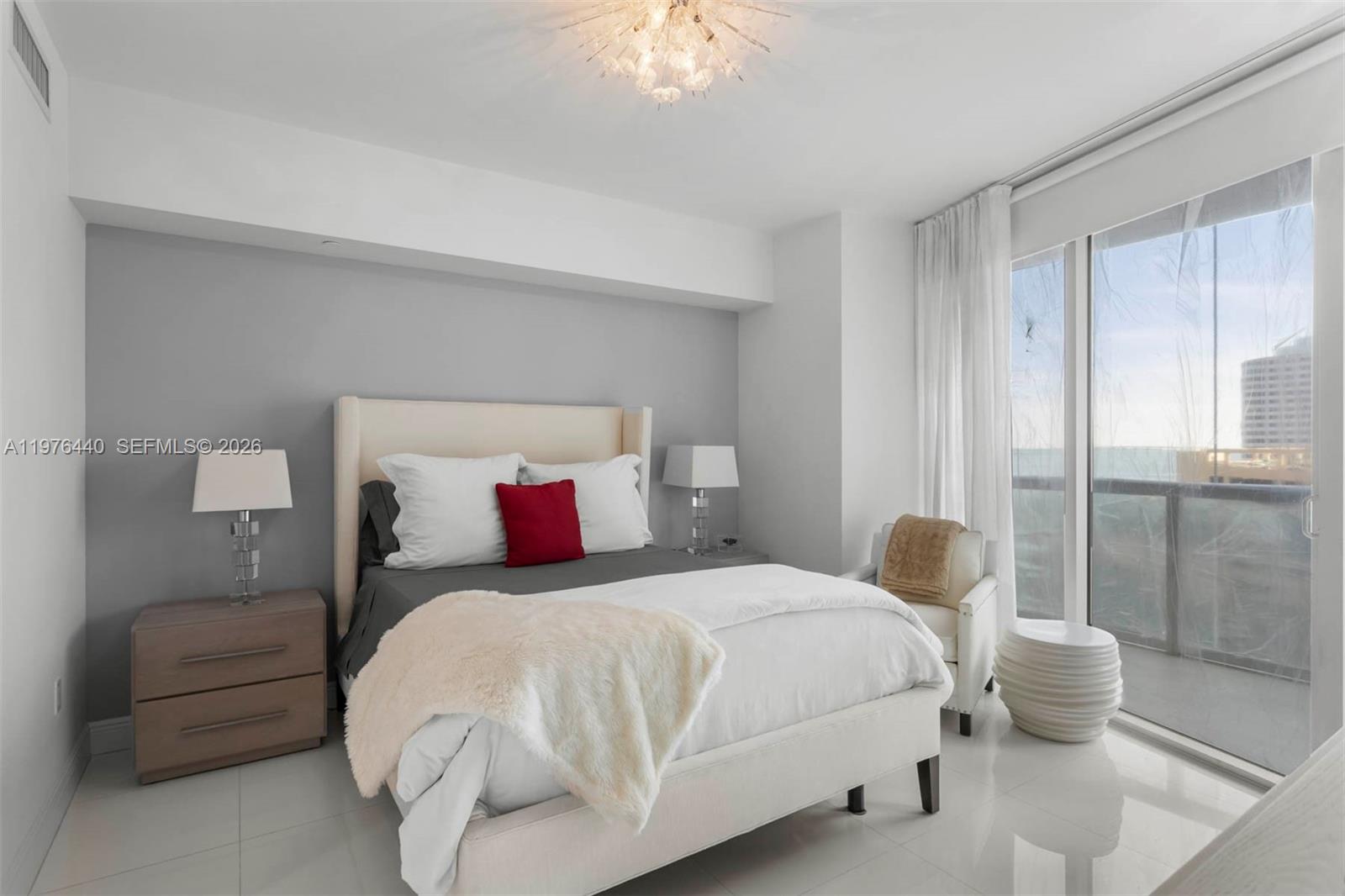 ICON BRICKELL NO TWO COND - Residential
