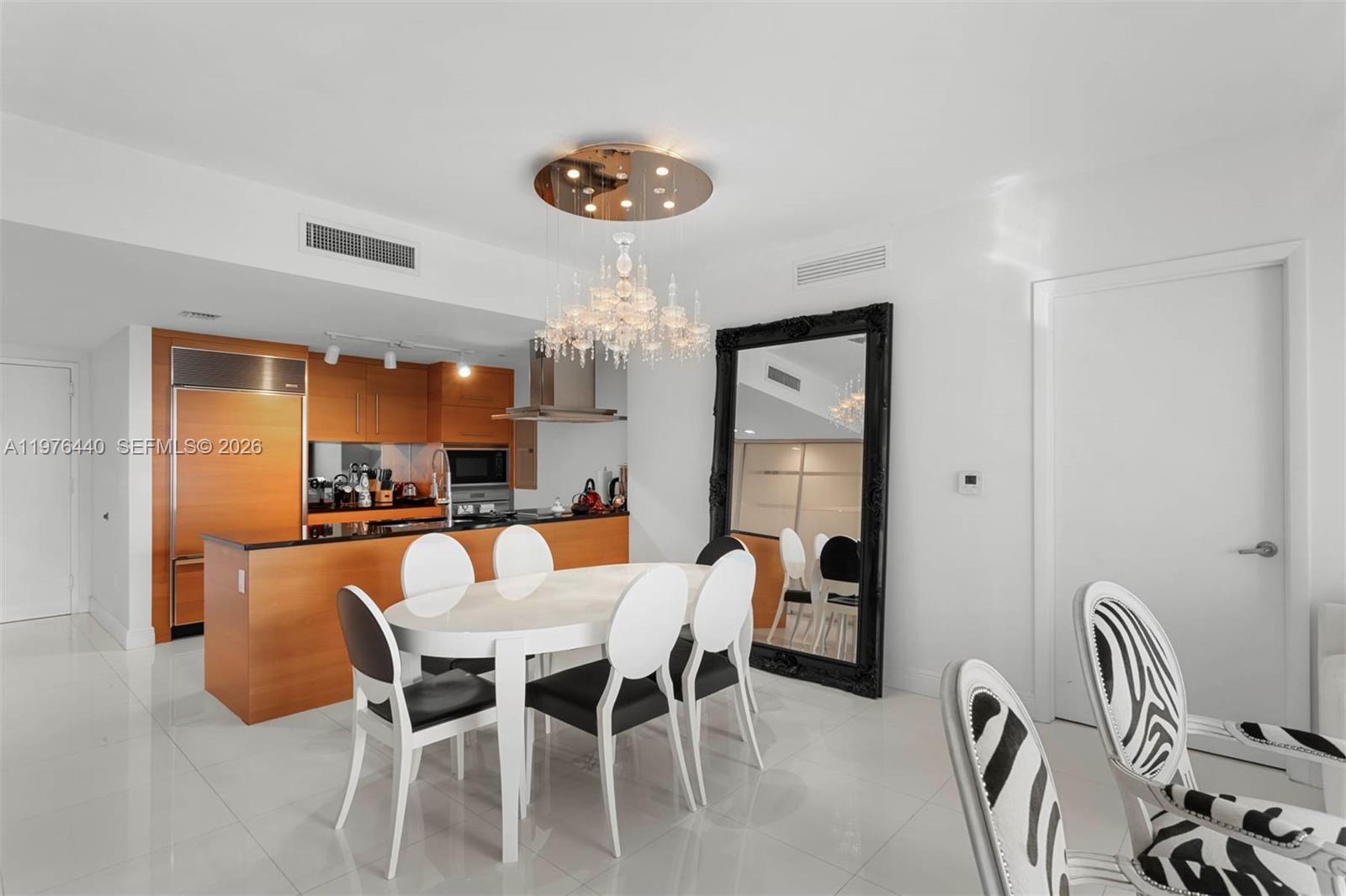 ICON BRICKELL NO TWO COND - Residential