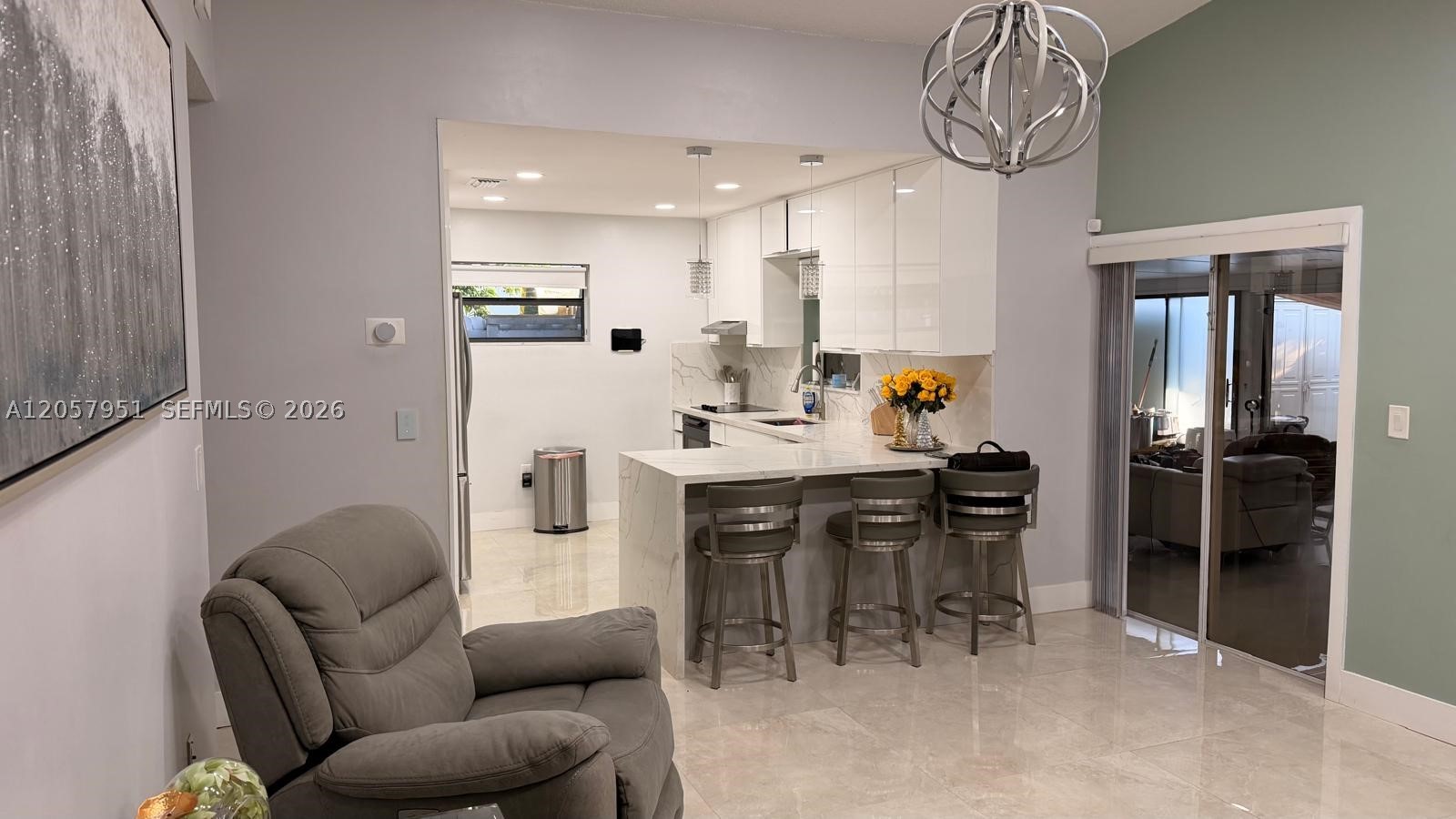 POINT LAKE VILLAS I CONDO - Residential