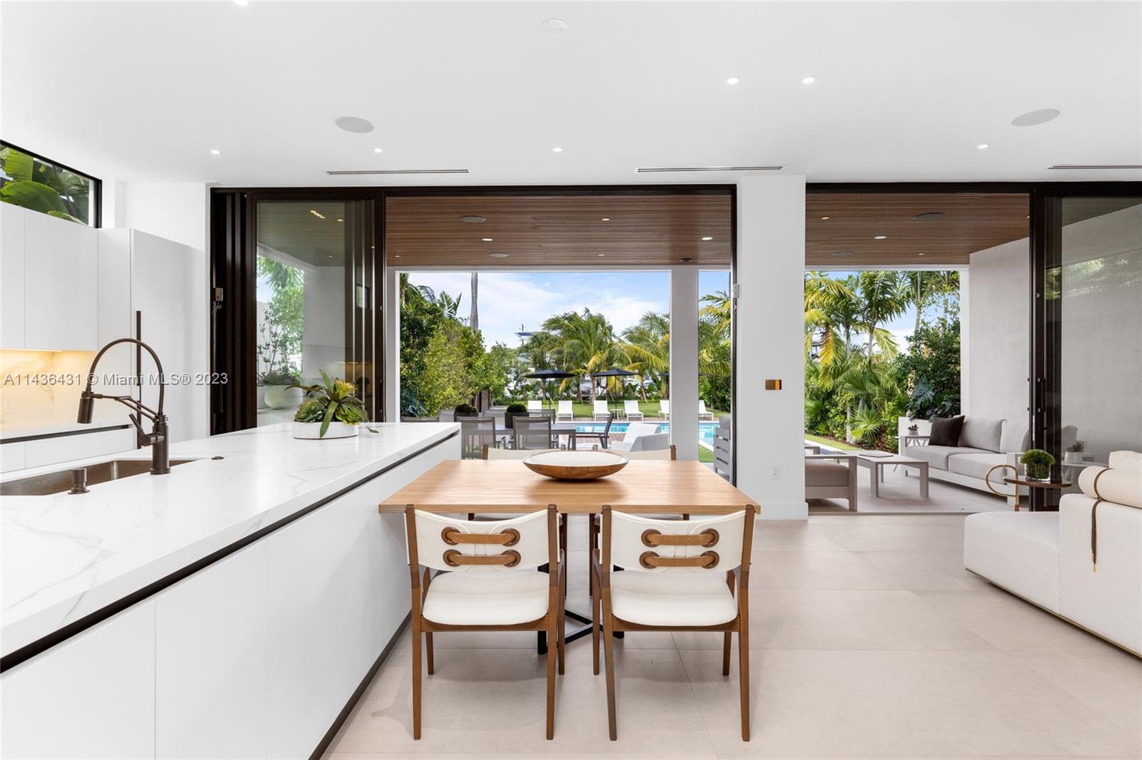 AQUA MARINE - Residential