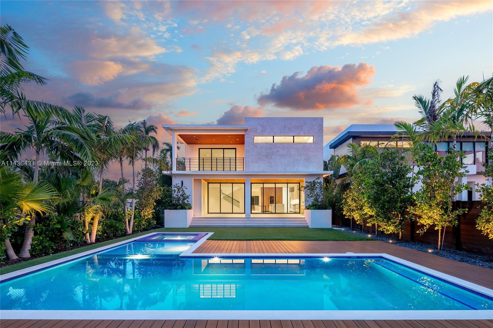AQUA MARINE - Residential