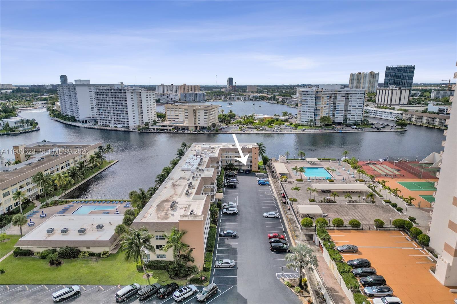 ISLANDS-BERMUDA CONDO - Residential