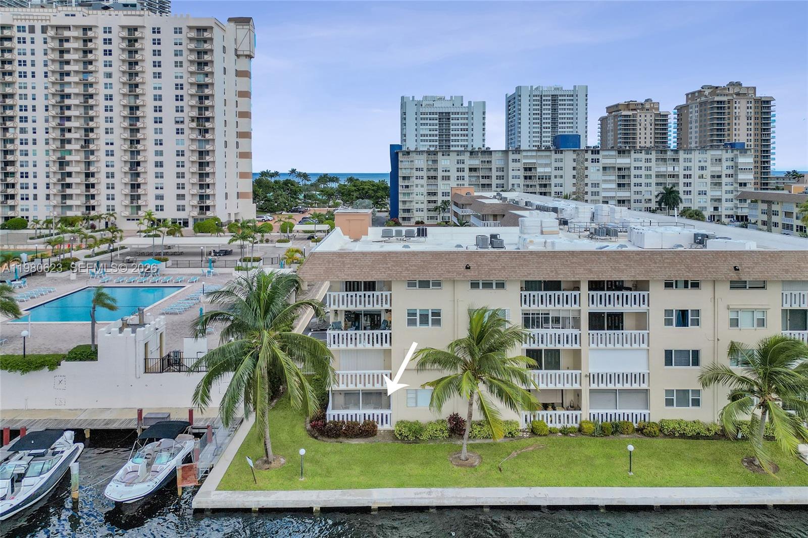 ISLANDS-BERMUDA CONDO - Residential
