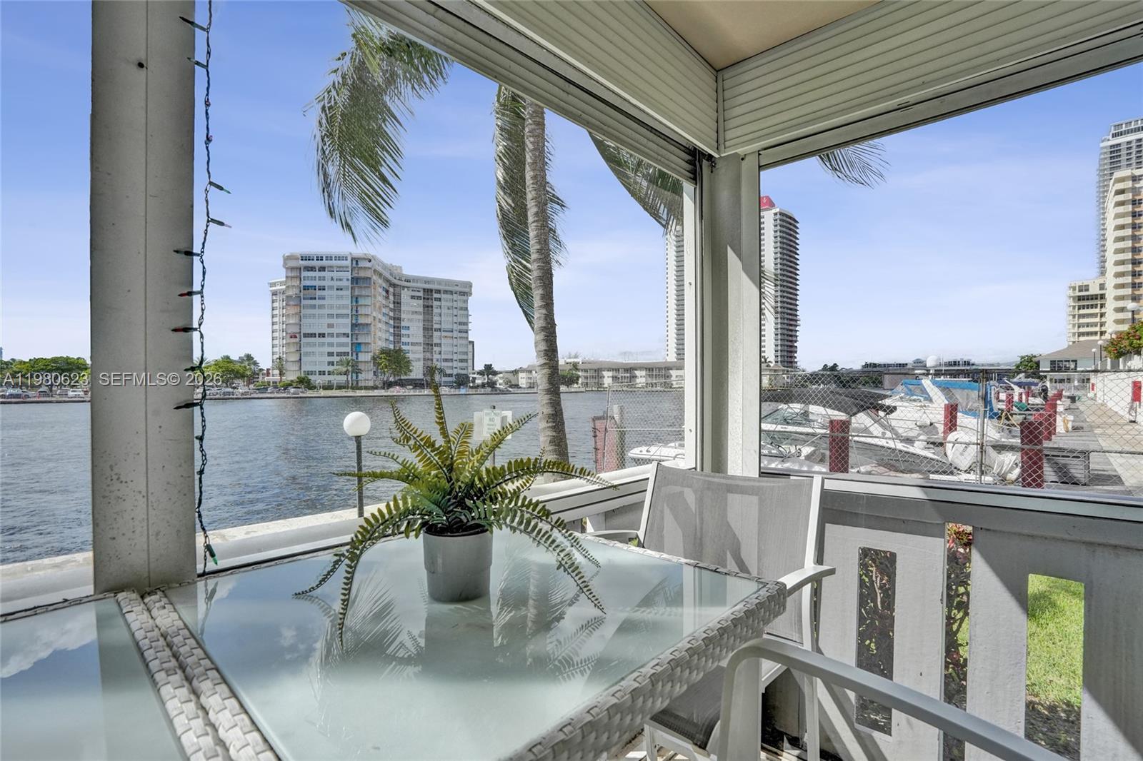 ISLANDS-BERMUDA CONDO - Residential