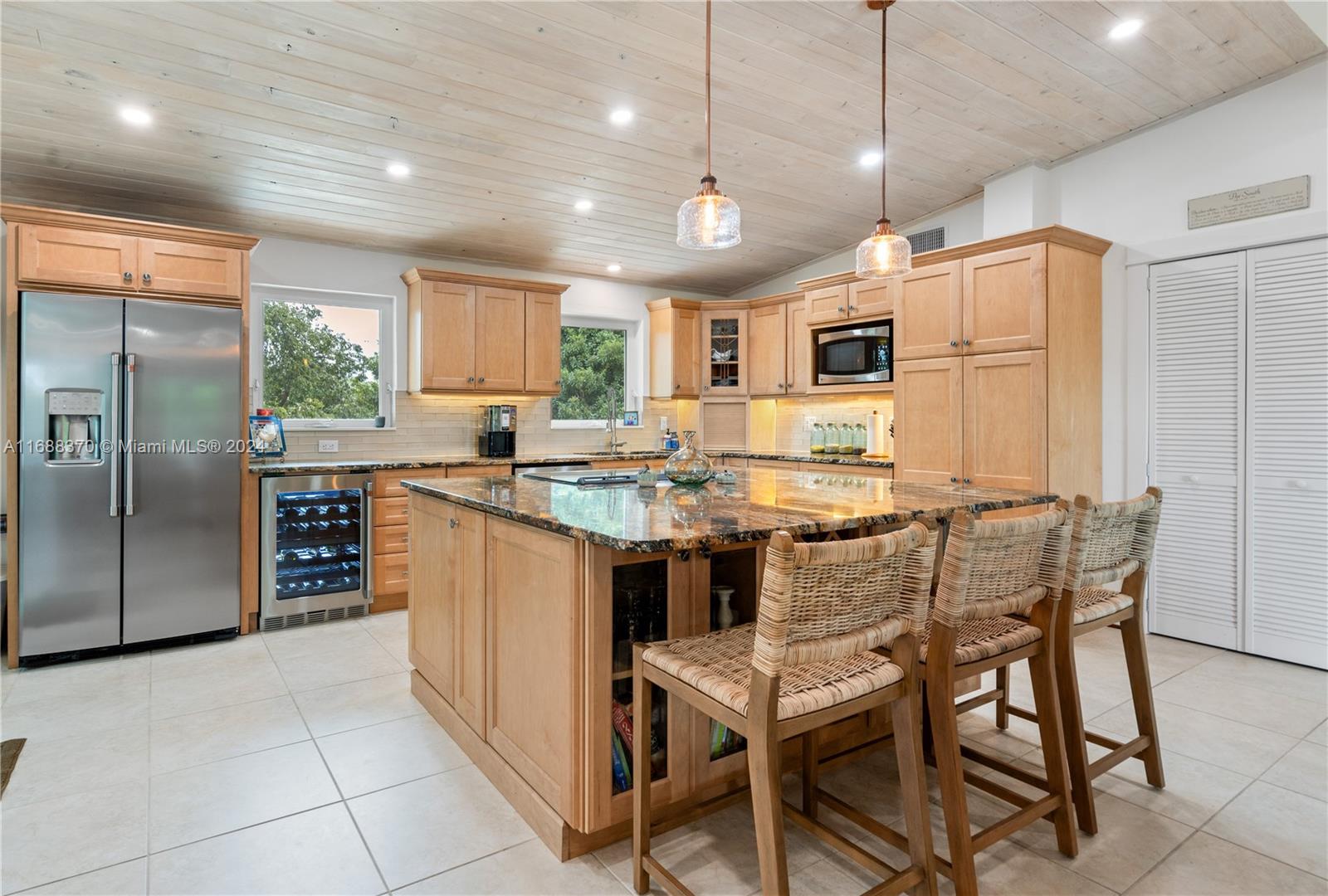 PLANTATION KEY COLONY - Residential