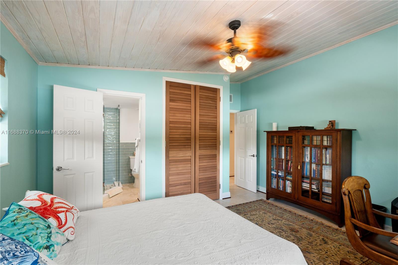 PLANTATION KEY COLONY - Residential