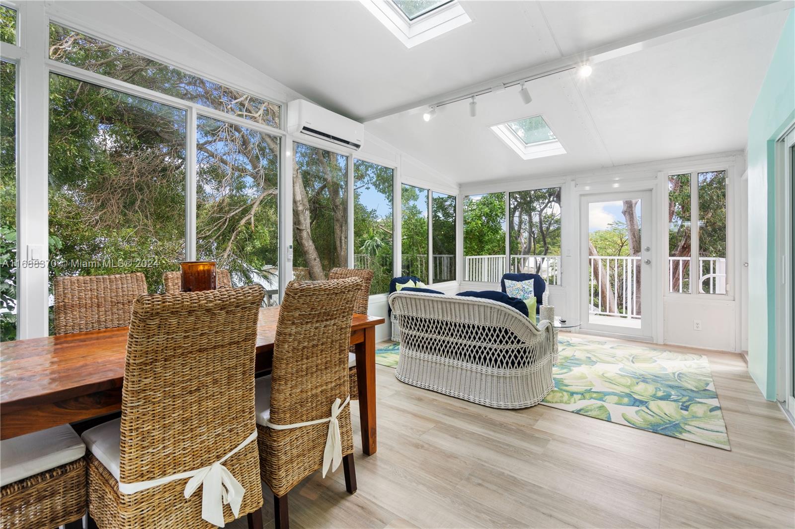 PLANTATION KEY COLONY - Residential