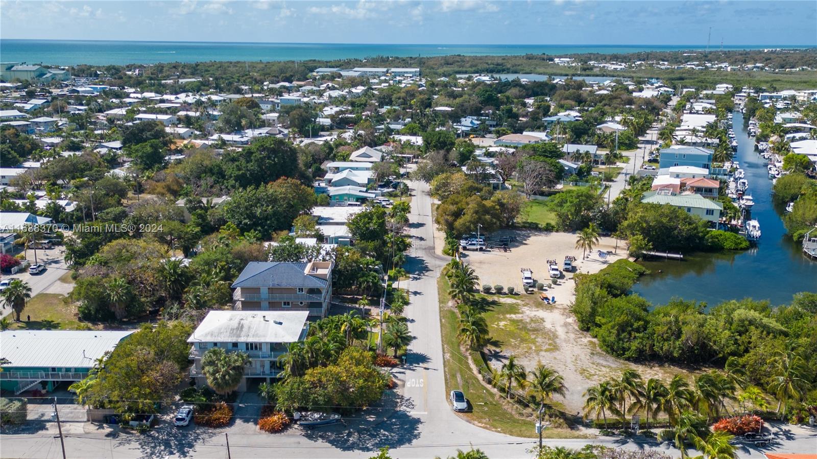 PLANTATION KEY COLONY - Residential