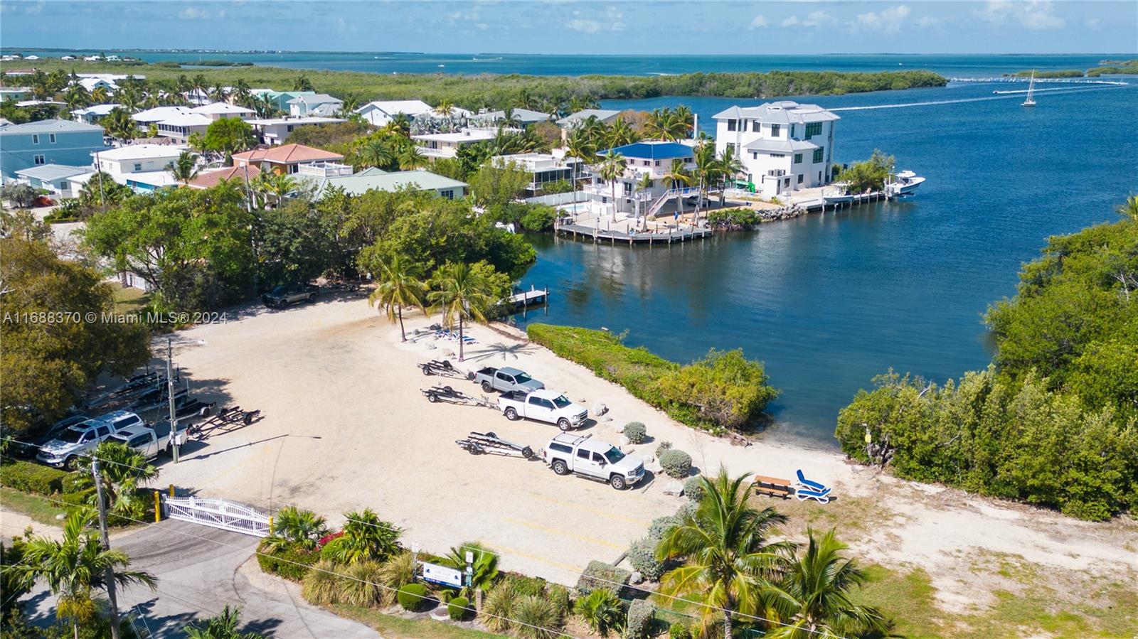 PLANTATION KEY COLONY - Residential