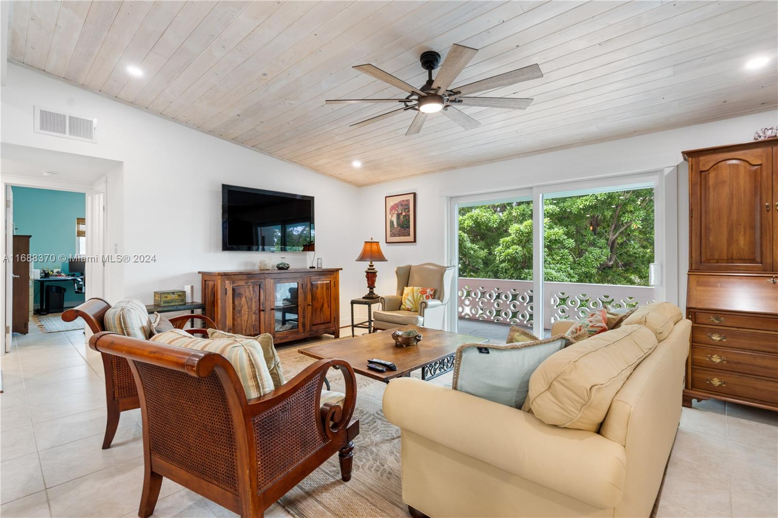 PLANTATION KEY COLONY - Residential